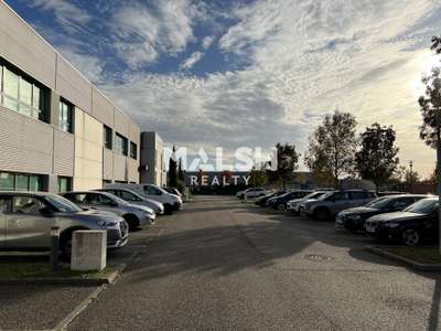 Bureaux à louer 435m² avec parkings à St Priest