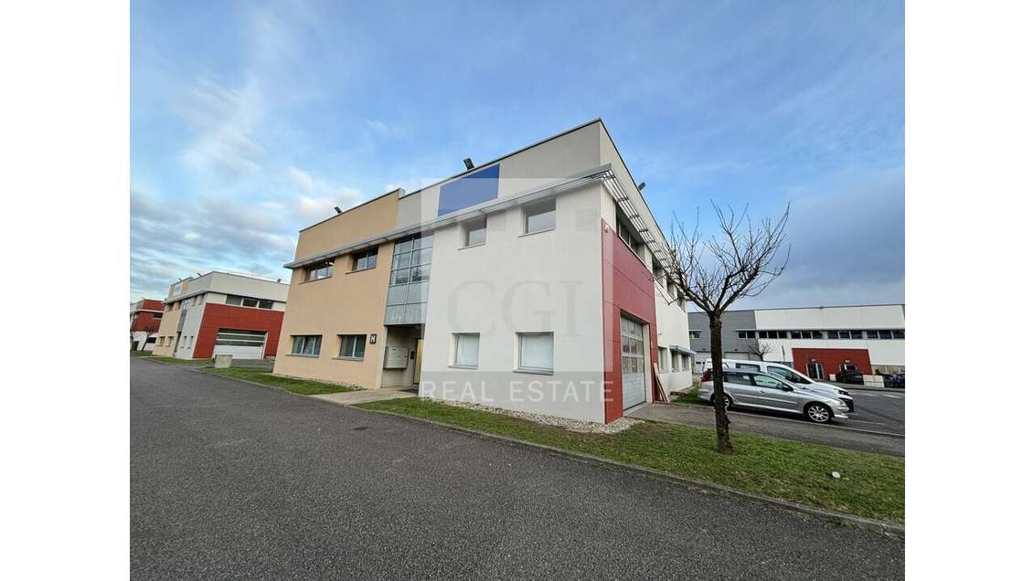 Bureaux à partir de 69m² à louer à Saint Priest