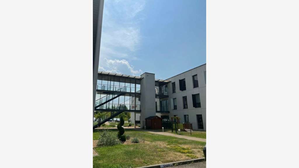 Location bureaux 133m² + parkings Saint-Priest A43