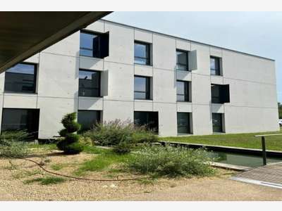 Location bureaux 133m² + parkings Saint-Priest A43