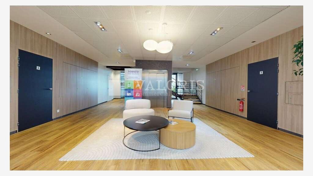 Bureaux divisibles de 1374m² à louer Saint Priest
