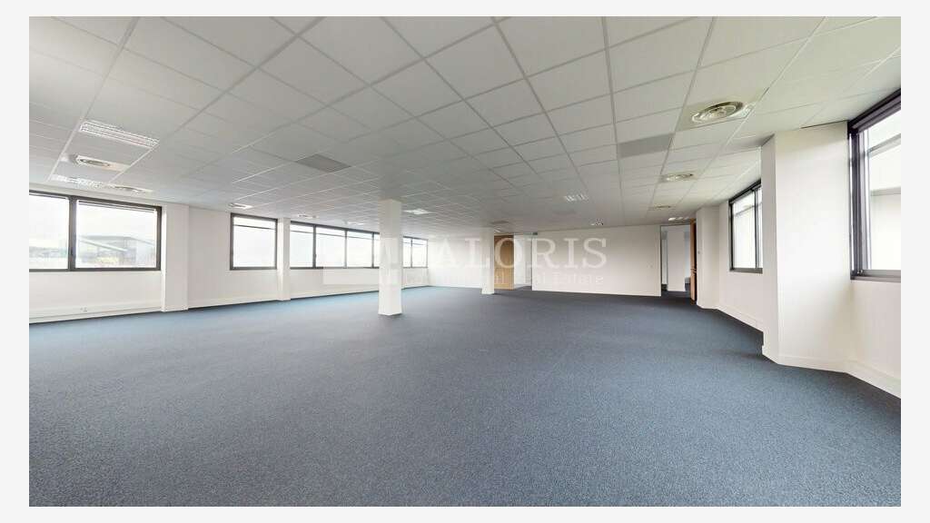 Bureaux divisibles de 1374m² à louer Saint Priest