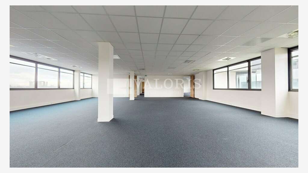 Bureaux divisibles de 1374m² à louer Saint Priest