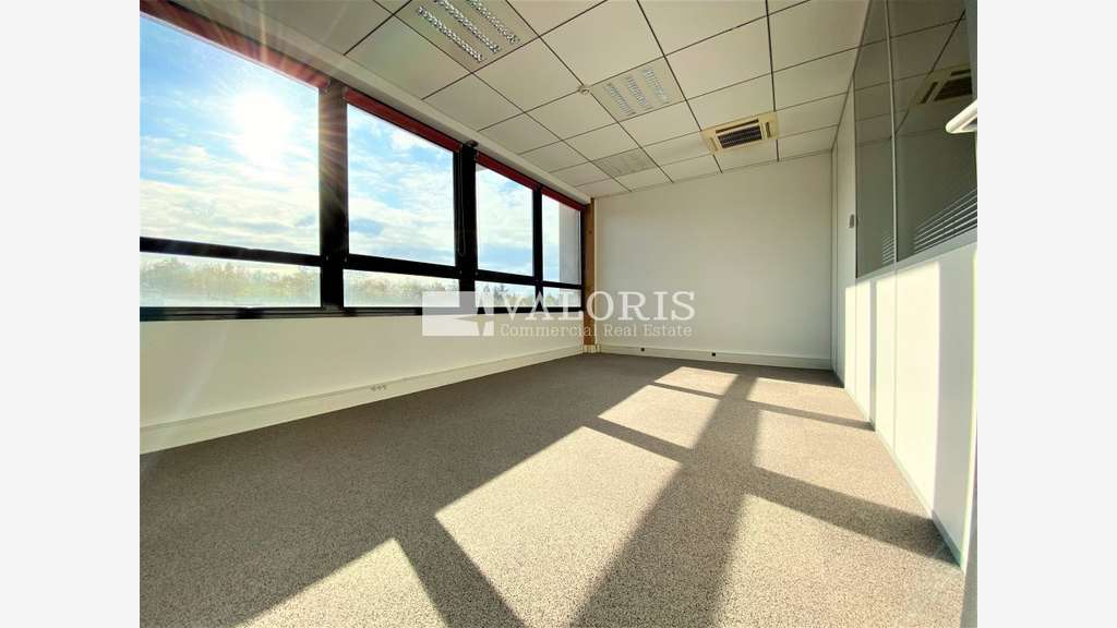 Bureaux à partir de 119,87m² à louer Saint Priest
