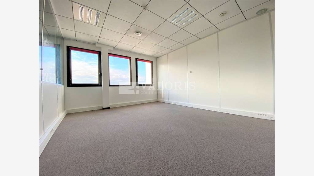 Bureaux à partir de 119,87m² à louer Saint Priest
