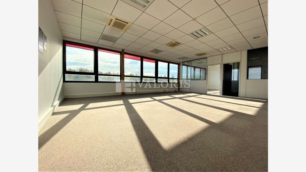 Bureaux à partir de 119,87m² à louer Saint Priest