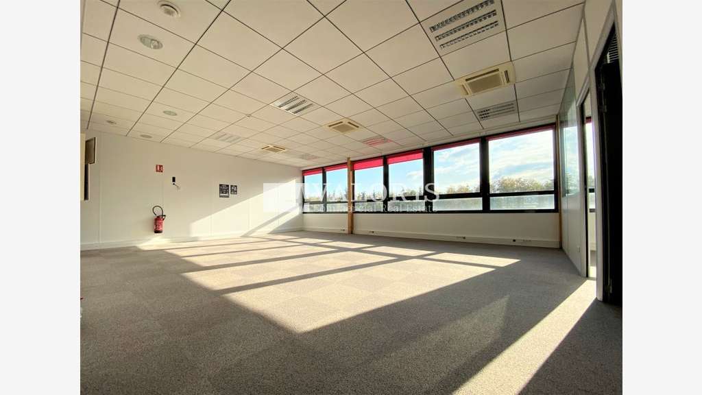 Bureaux à partir de 119,87m² à louer Saint Priest