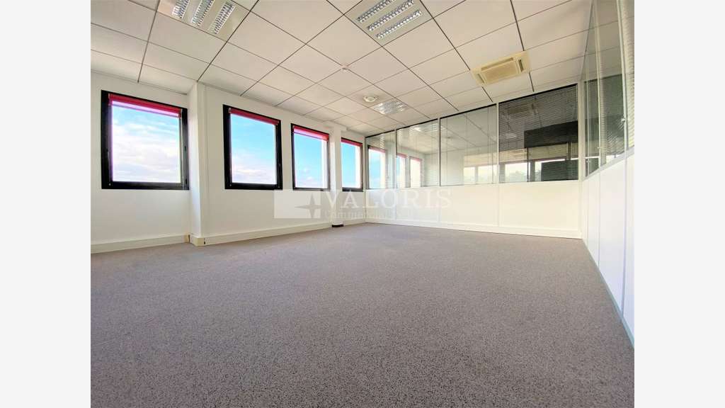 Bureaux à partir de 119,87m² à louer Saint Priest
