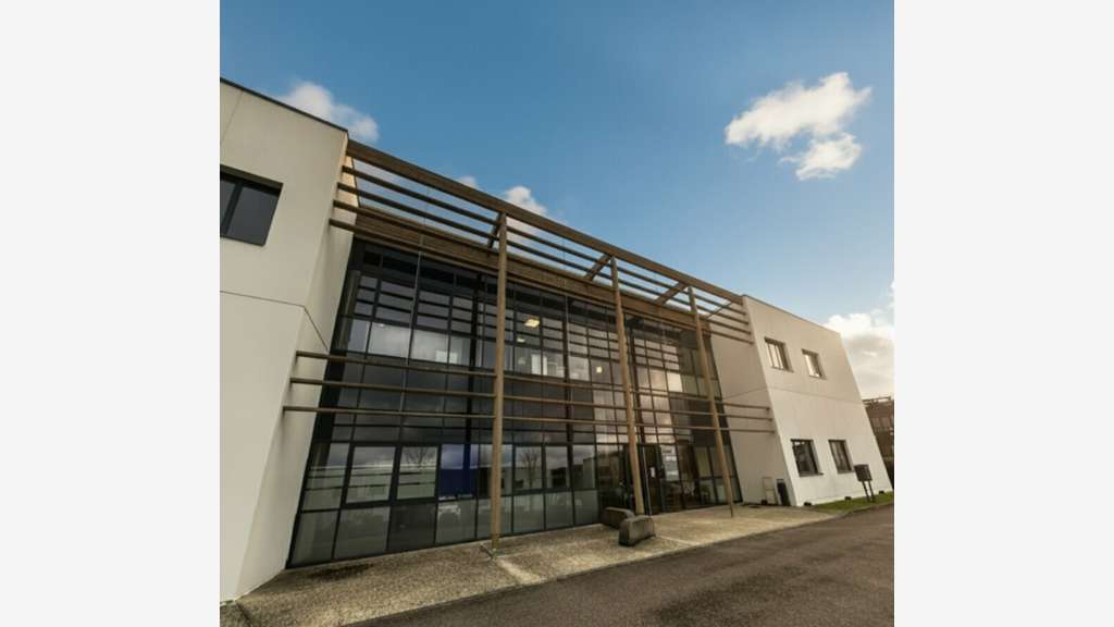 Bureaux rénovés dès 134m² à louer à St Priest