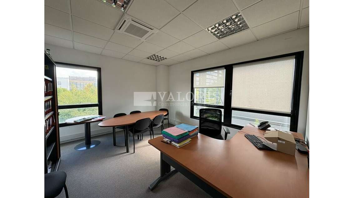 BUREAUX à louer dans le 69
