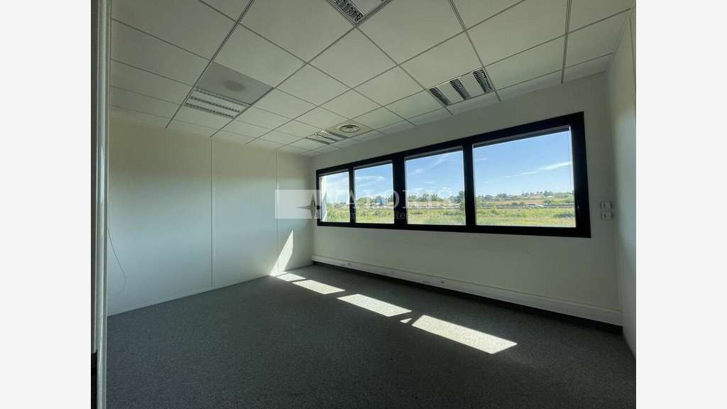 Bureaux à louer à Saint Priest TECHNOLAND 
