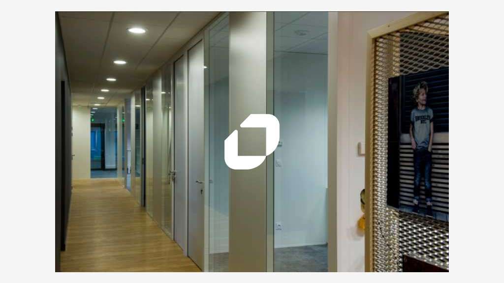 A louer Bureaux 1065m² Saint priest