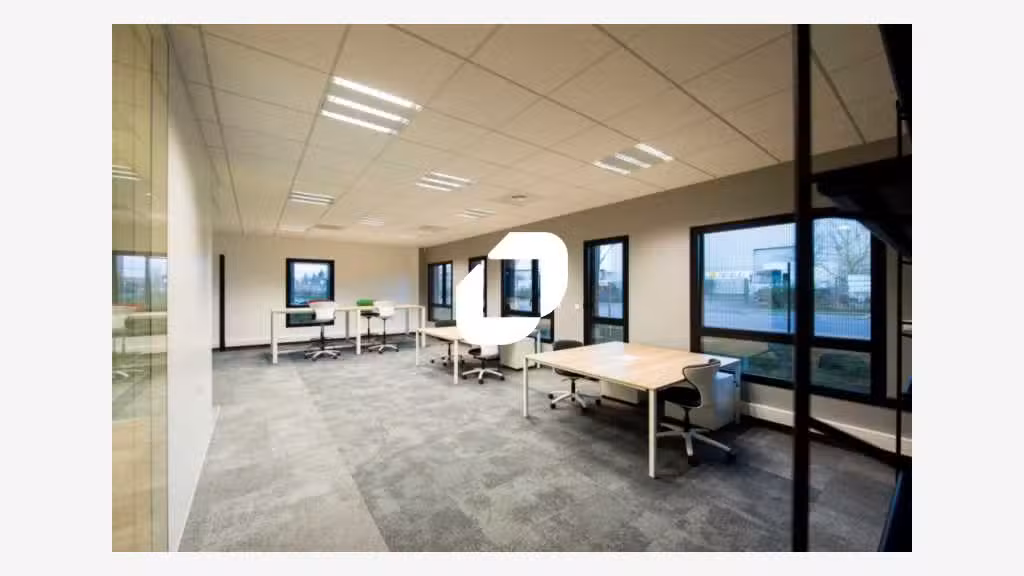 A louer Bureaux 1065m² Saint priest