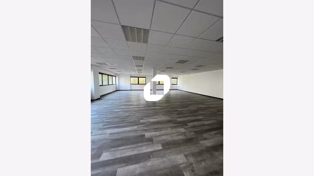 A louer Bureaux 187m² Saint priest