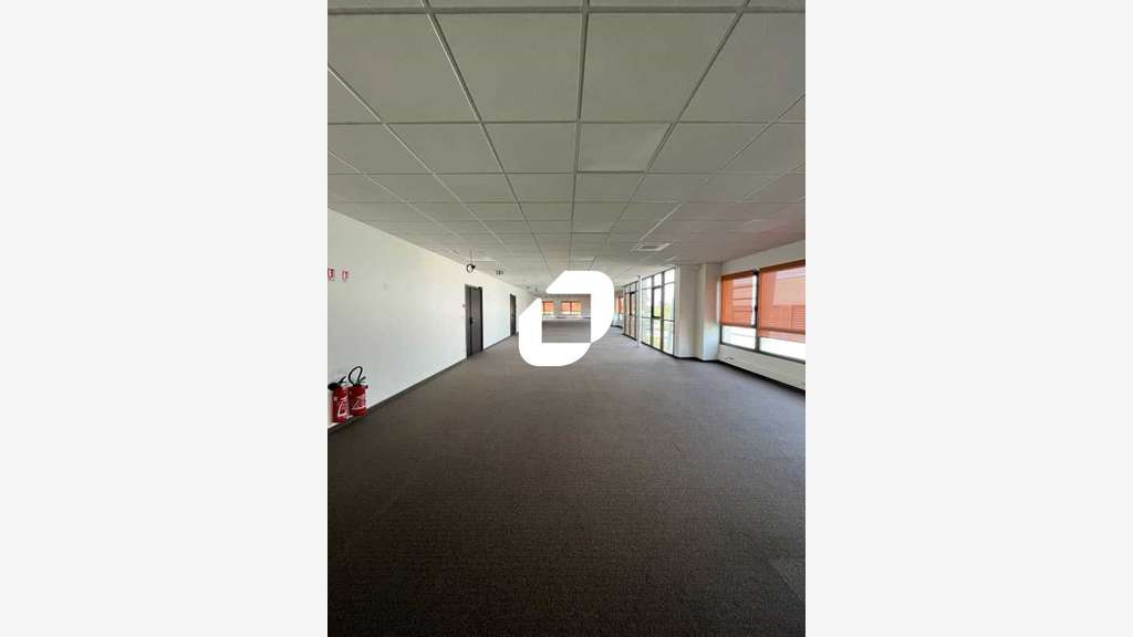 A louer Bureaux 187m² Saint priest
