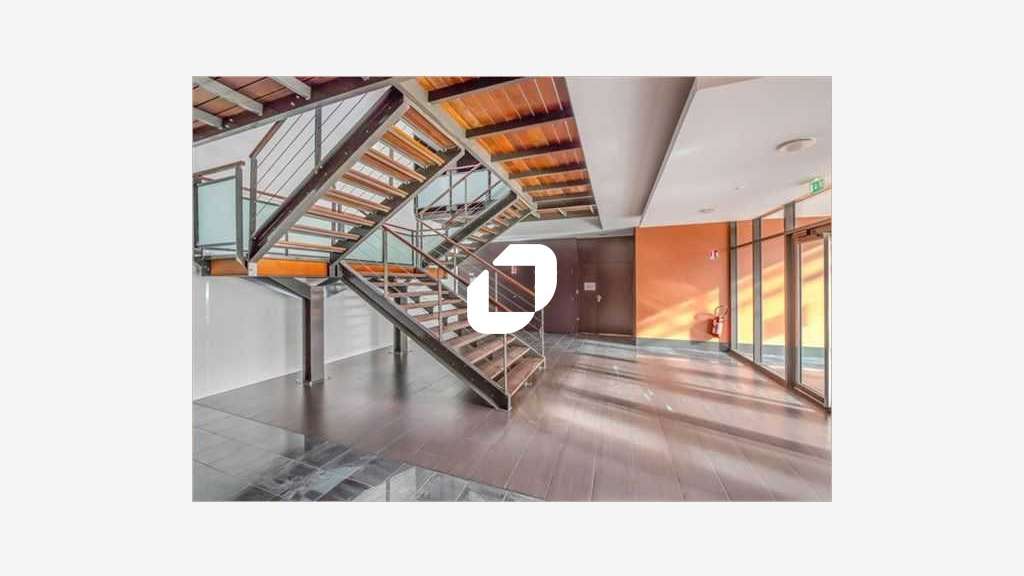 A louer Bureaux 2000m² Saint priest