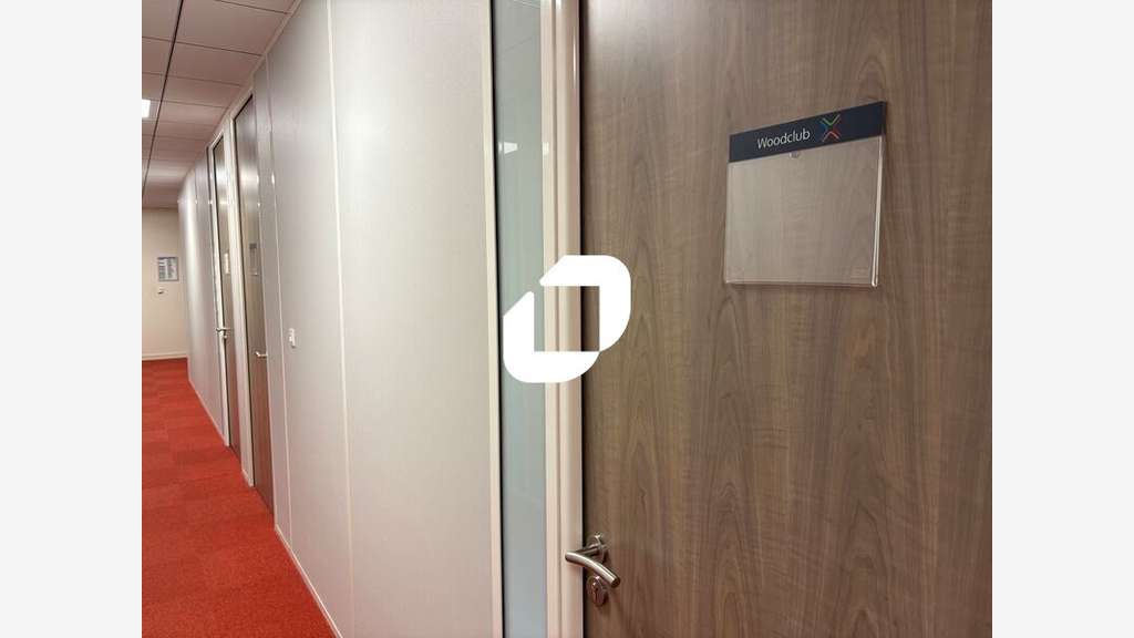 A louer Bureaux 1100m² Saint priest