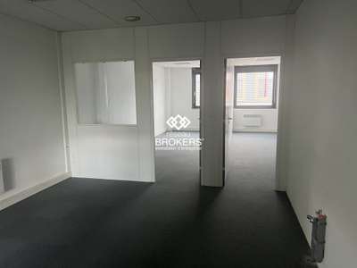 A louer local 60m² à Saint-Quentin-Fallavier A43