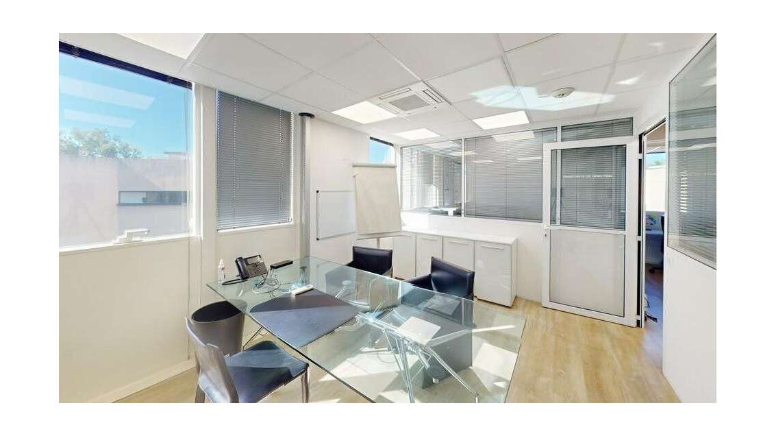 A louer bureaux quartier Valescure à Saint Raphaël
