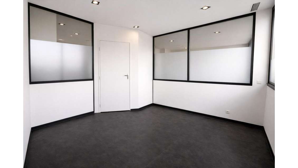 Location local 42m² Saint-Raphaël Zone Epsilon 2