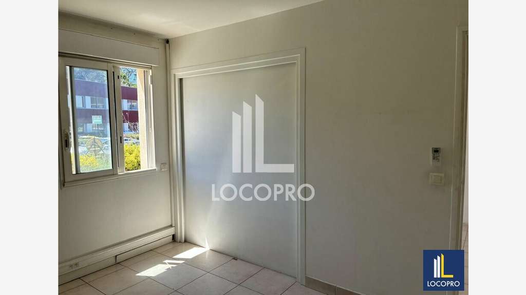 Location bureaux 35m² ZA Epsilon à Saint-Raphaël