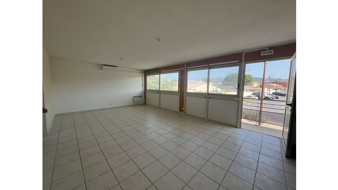 Bureaux de 68m² à louer à Saint Remy de Provence