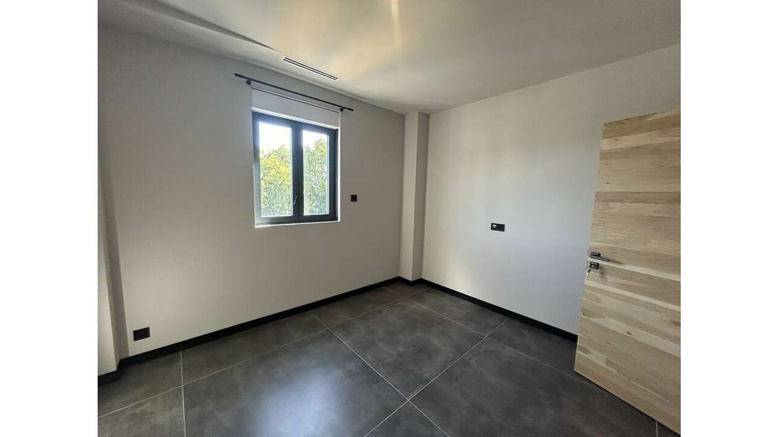Bureaux 12m² à louer à Saint-Rémy-de-Provence