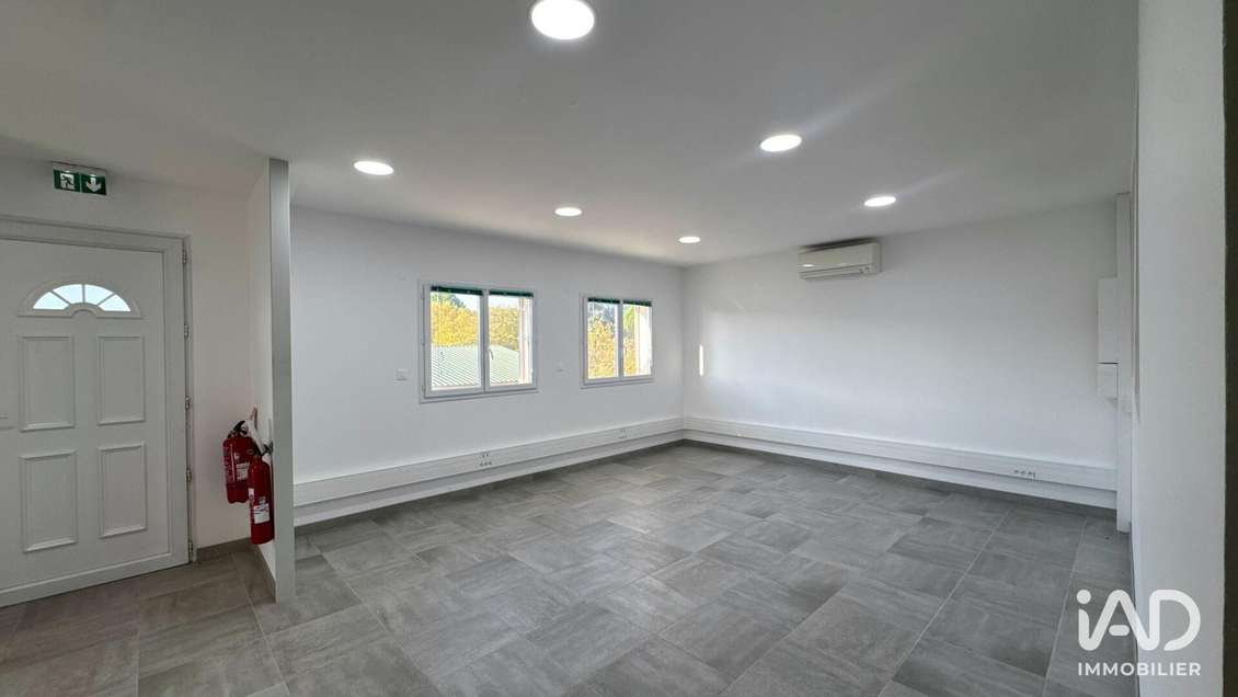 Bureau à Saint-Restitut