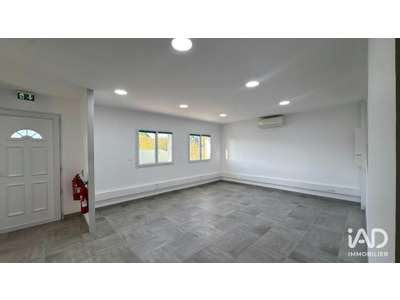 Location Bureaux à Saint-Restitut