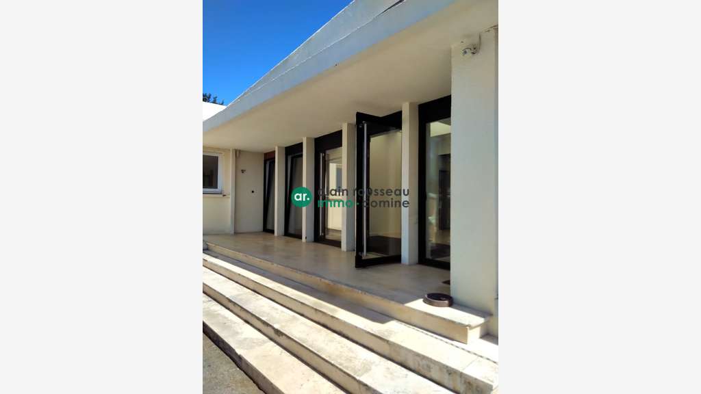 A louer bureaux 12m² RDC à Angers Est