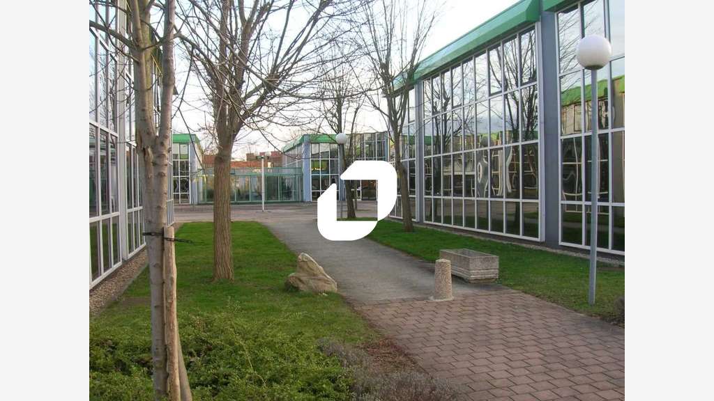 A louer Bureaux 573m² Saint thibault des vignes