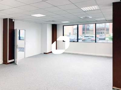 A louer Bureaux 512m² Saint thibault des vignes