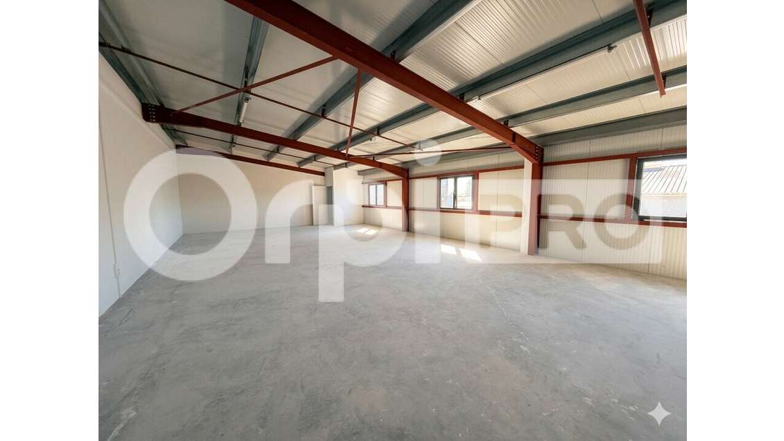 SAINT-VINCENT-DE-TYROSSE - PLATEAU DE BUREAUX à