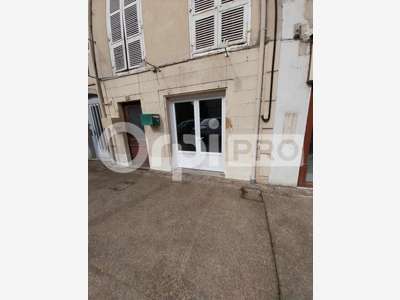Bureau 28m² à louer à Saint-Yrieix-la-Perche