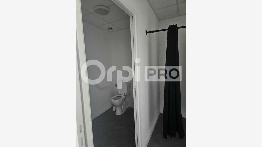 Loue bureau lumineux 128m² en r+1 Sainte-Eulalie