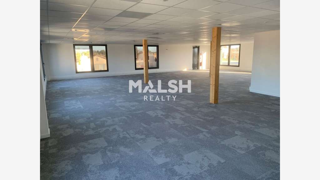 Bureaux à louer 1299m² à Sainte-Foy-lès-Lyon