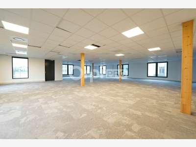 Bureaux de 1076m² à louer à Sainte Foy les Lyon