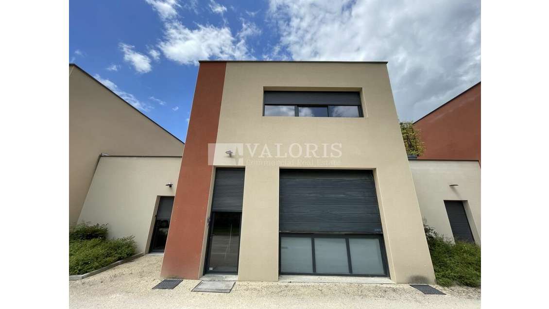SAINTE FOY LES LYON - BUREAUX à louer