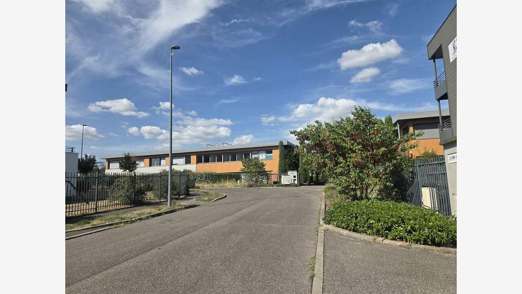 SAINTE-FOY-LÈS-LYON - BUREAUX à louer