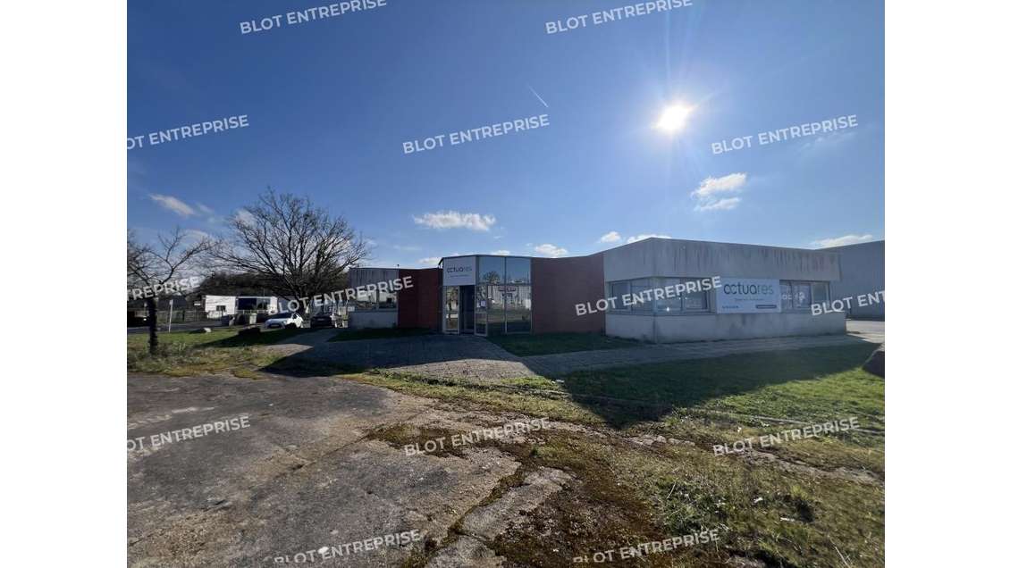 A louer bureaux de 300m² à Sainte Luce sur Loire