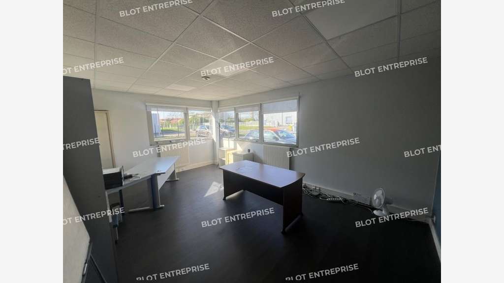 A louer bureaux 300m² à Sainte-Luce-sur-Loire
