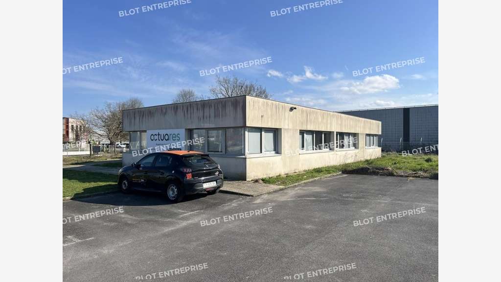 A louer bureaux 300m² à Sainte-Luce-sur-Loire