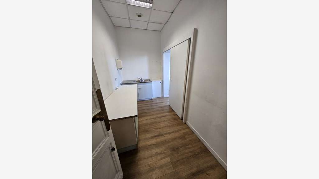 A louer bureau 65m² au centre de Saintes