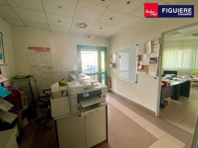 70m² de bureaux à louer en RDC à Salon La Gandonne