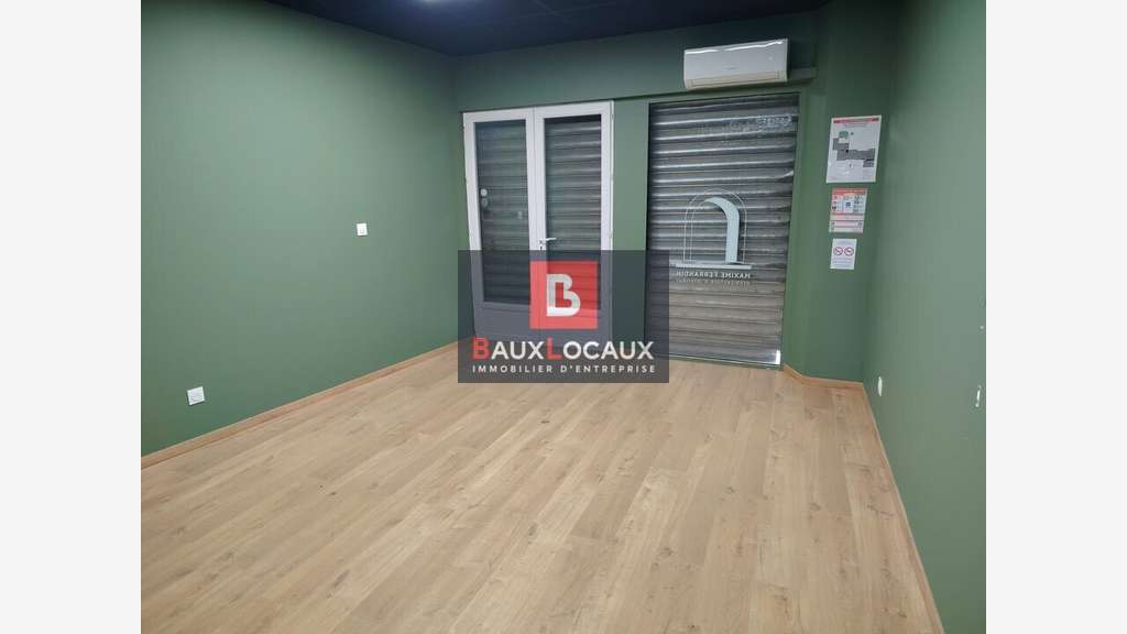 Location bureaux stockage 106m² Salon de Provence