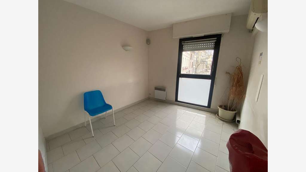 A louer bureaux 11m² à Salon de Provence centre 