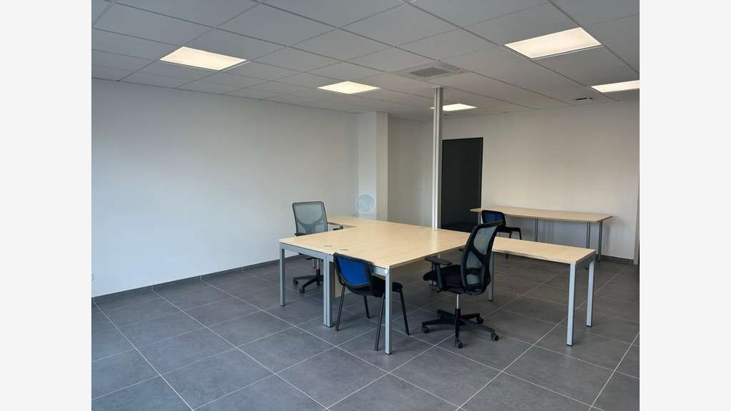 A louer bureaux 66m² à Saran pôle 45