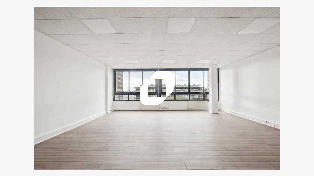 A louer Bureaux 366m² Sarcelles