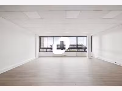 A louer Bureaux 366m² Sarcelles