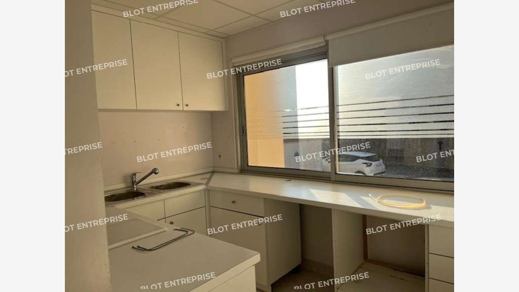À louer  plateau de bureaux 160m² RDC à Sarzeau